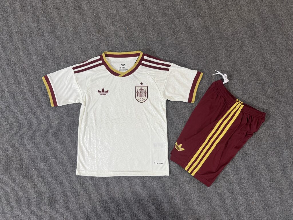 Spain Away Kids Kit