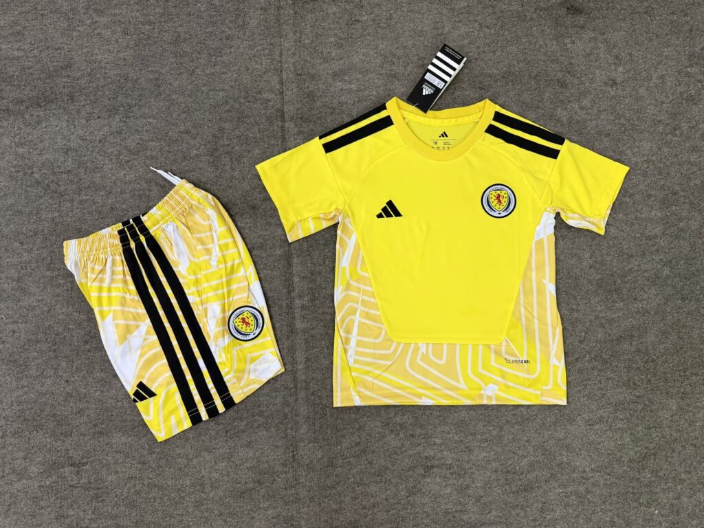 Scotland Goalkeeper Kids Kit
